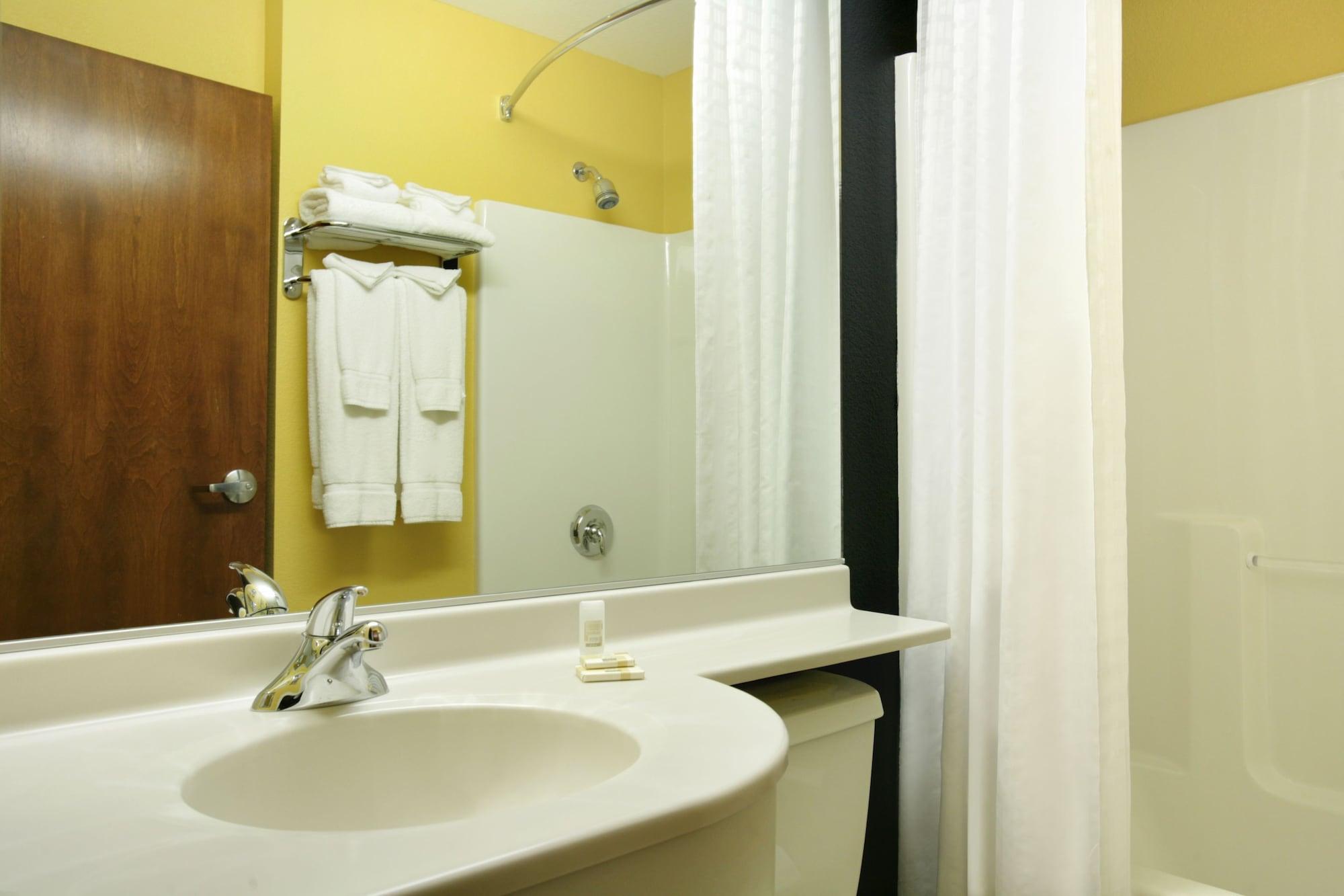 Microtel Inn & Suites - Kearney Quarto foto