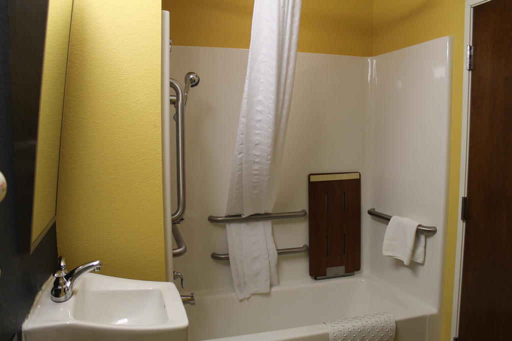 Microtel Inn & Suites - Kearney Quarto foto